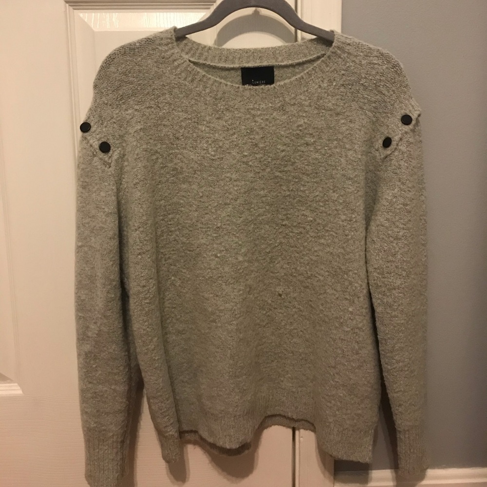 Women’s Grey Sweater